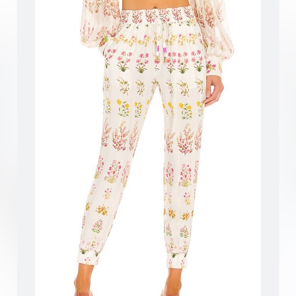 HEMANT & NANDITA Pants - Miyu Pant in White- HEMANT AND NANDITA